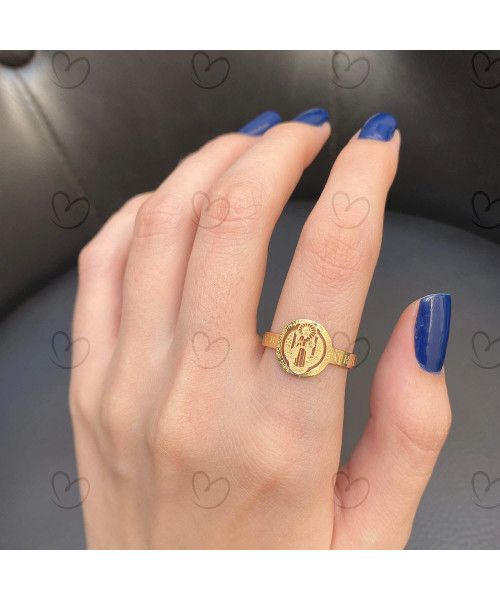 Anel São Bento Detalhe Letras Laser Ouro 18k