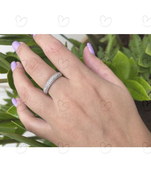 Anel Cravejado com Zircônias Ouro Branco 18k