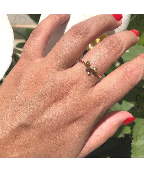 Anel Laço com Um Diamante no Centro Ouro 18k