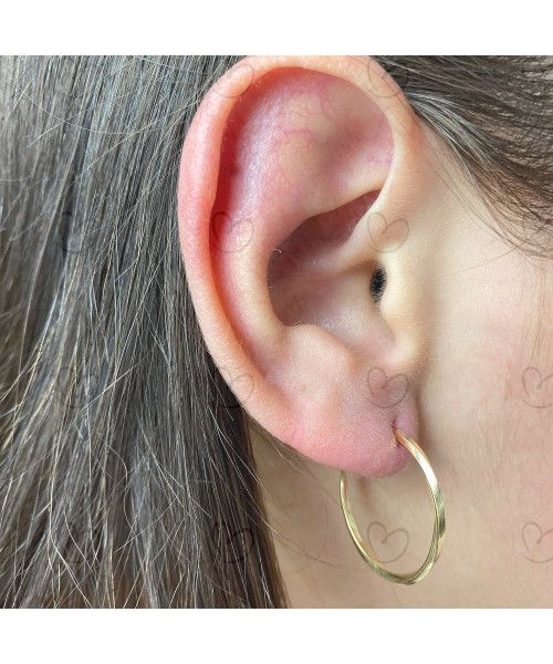Brinco Argola Redonda Torcida 2,5cm Ouro 18k