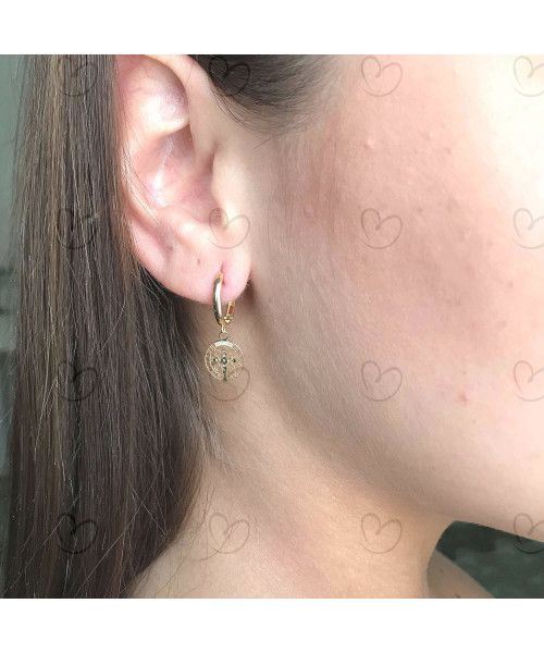 Brinco Argola com Pingente São Bento Ouro 18k