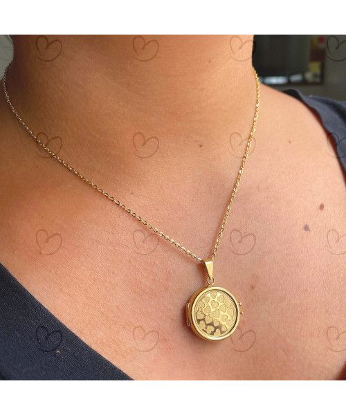 Pingente Relicário Redondo Gravado Corações Ouro 18k