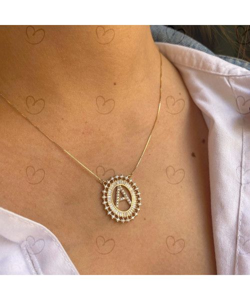 Gargantilha Letra Pavê com 89 Zircônias Ouro 18k