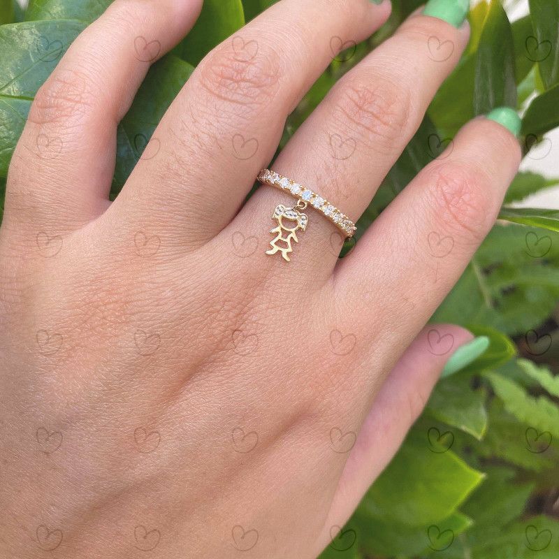 Anel Pingente Menina com Aro Cravejado Ouro 18k
