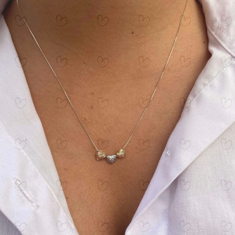 Gargantilha Três Corações Tricolor com Quadrados Ouro 18k