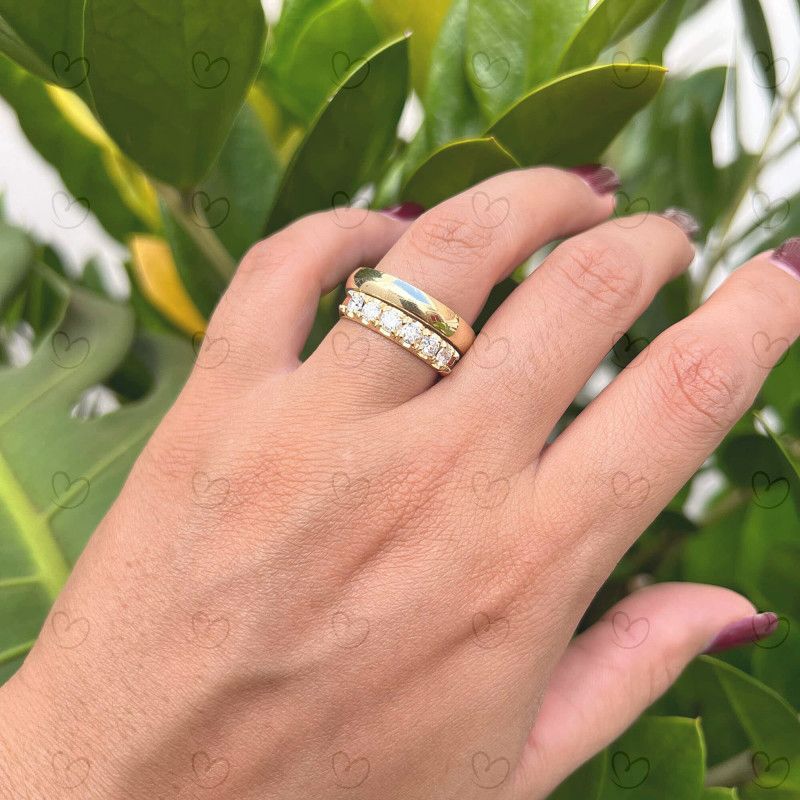 Anel Meia Aliança 6 Diamantes 11 pontos Ouro 18k