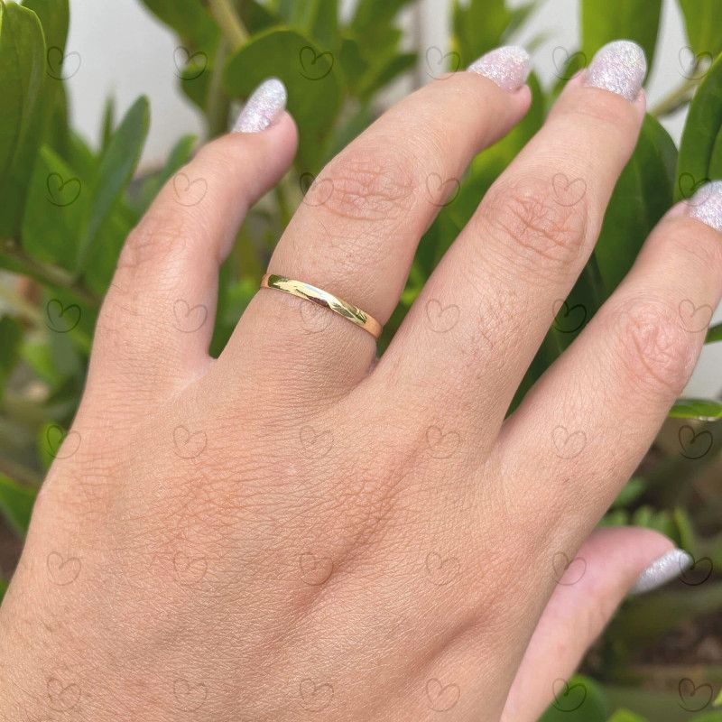 Aliança Lisa Abaulada 2mm Ouro 18k
